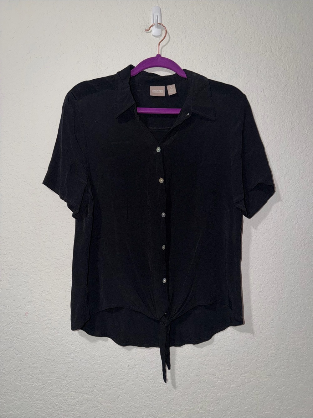 Chico's Black Short-Sleeve Button-Front Tie-Hem Blouse
